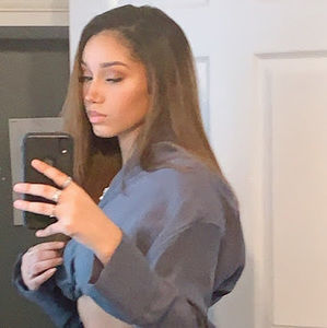 Meet your Posher, Ashley